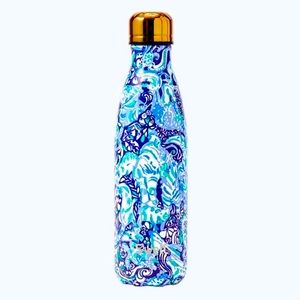 Swell x Lilly Pulitzer bottle